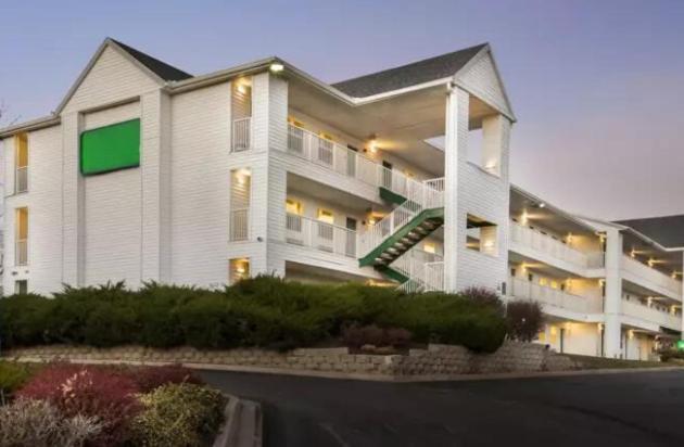 Birch Hill Suites Kansas City - Independence Eksteriør billede