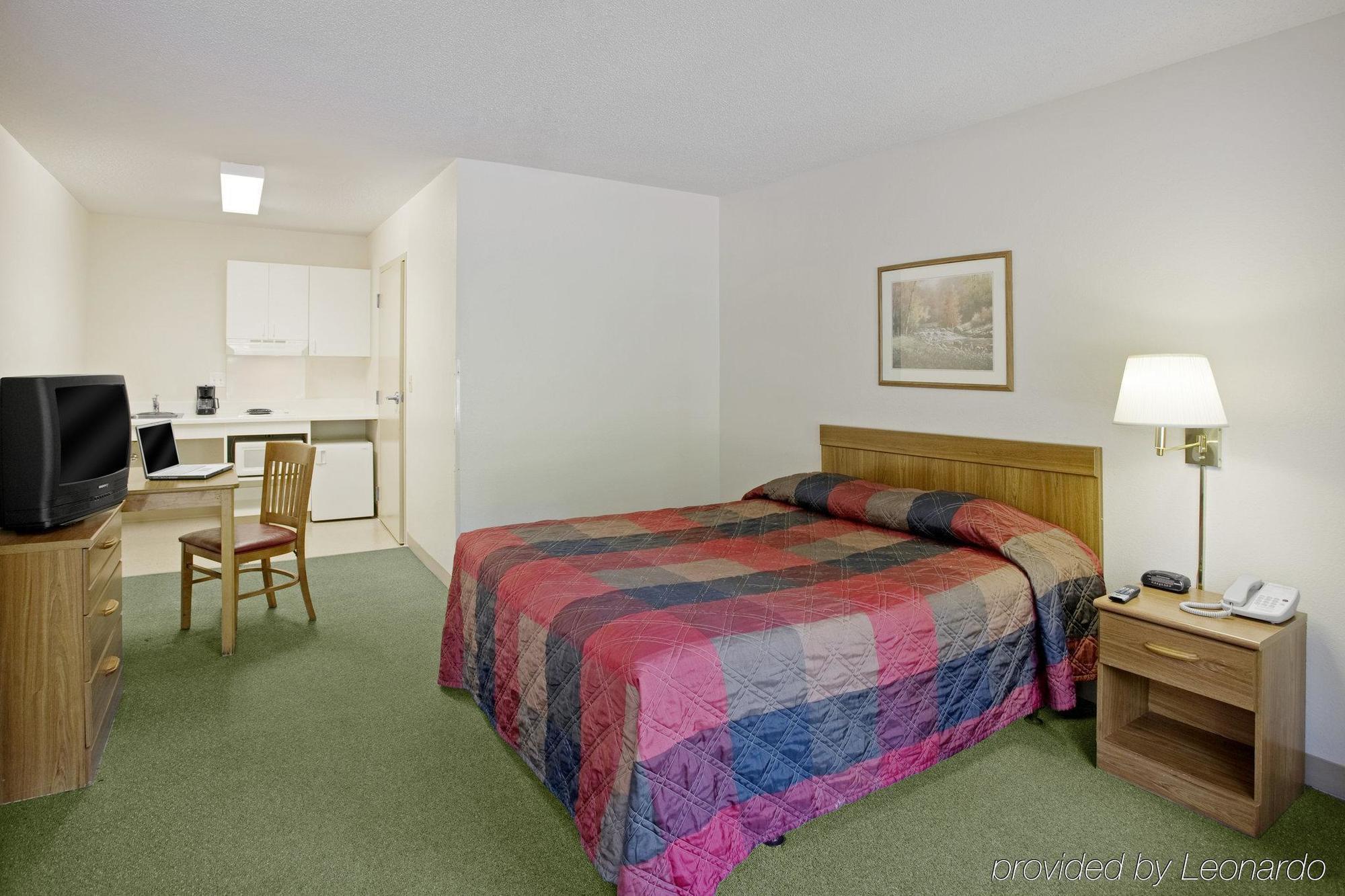 Birch Hill Suites Kansas City - Independence Eksteriør billede
